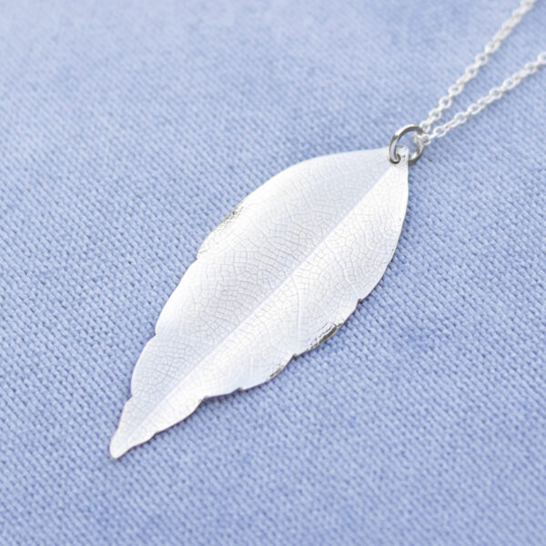 Silver leaf pendant medium