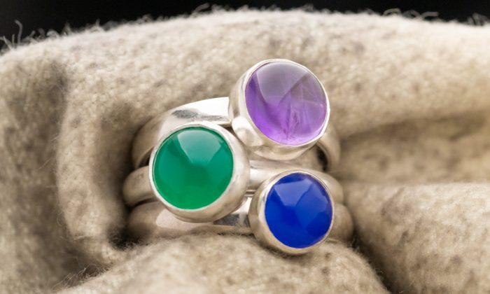Silver rings with cabochon gemstones